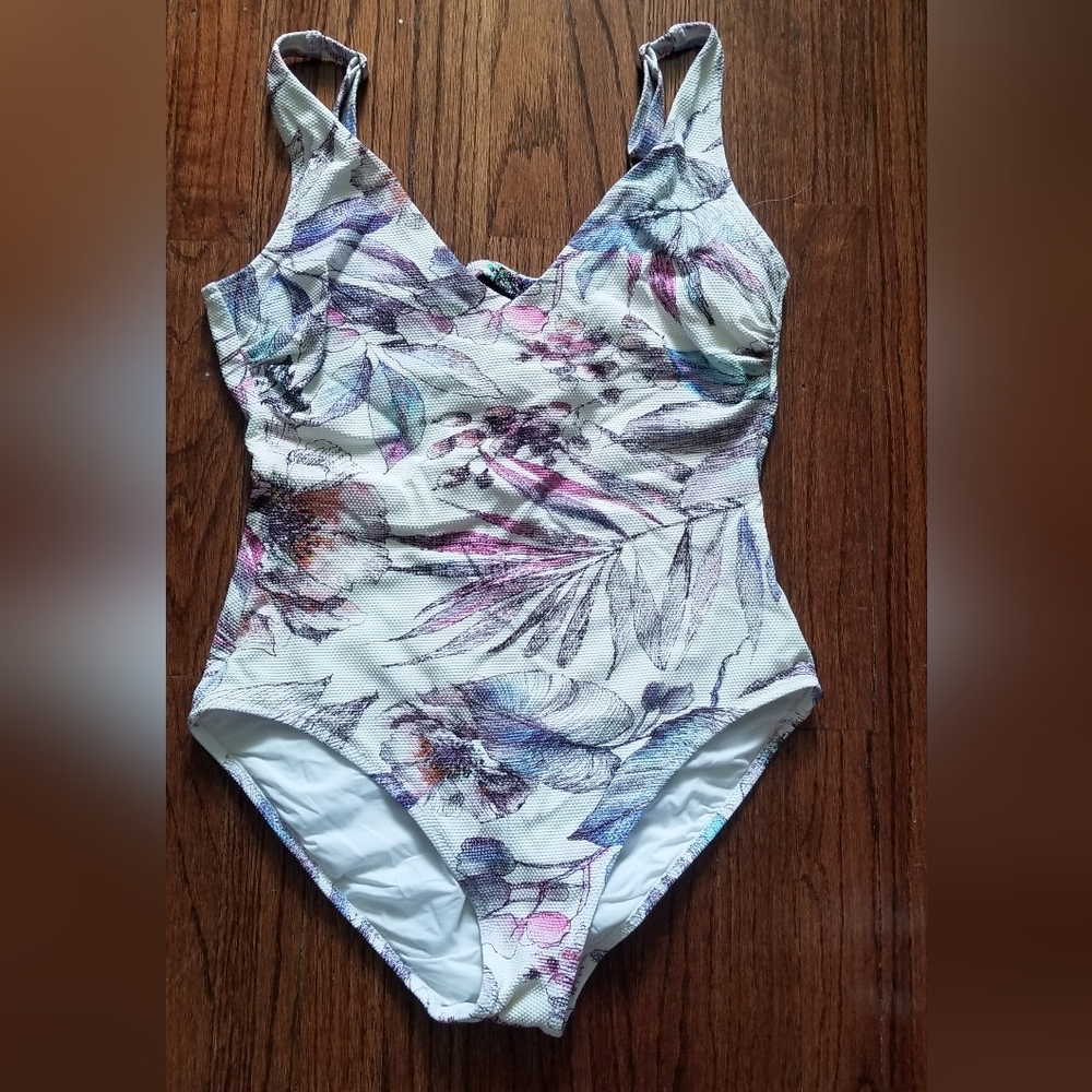 Gottex Women's One piece Swimsuit Size 12